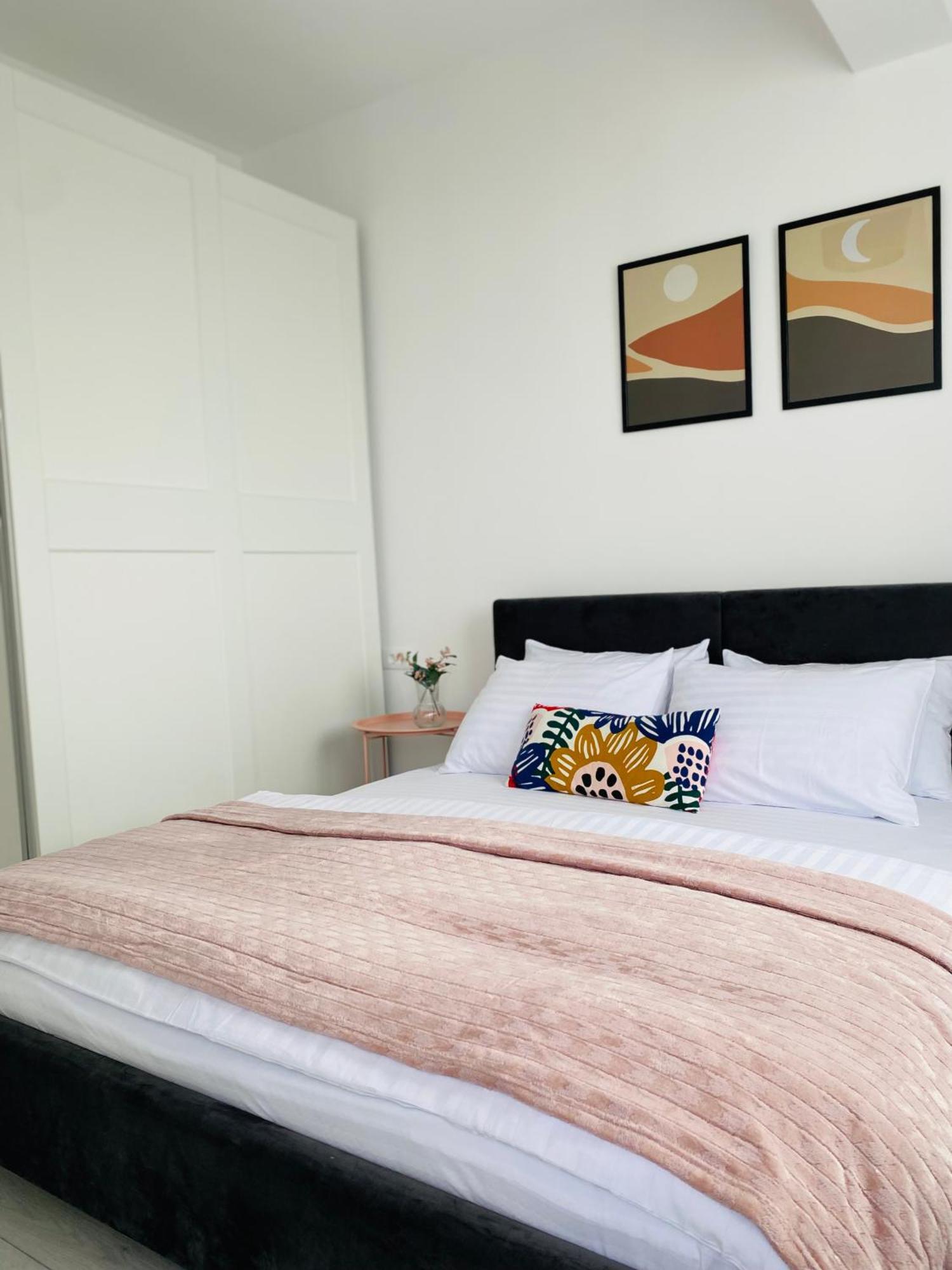 Orhideea Central Apartments Bukurešť Exteriér fotografie